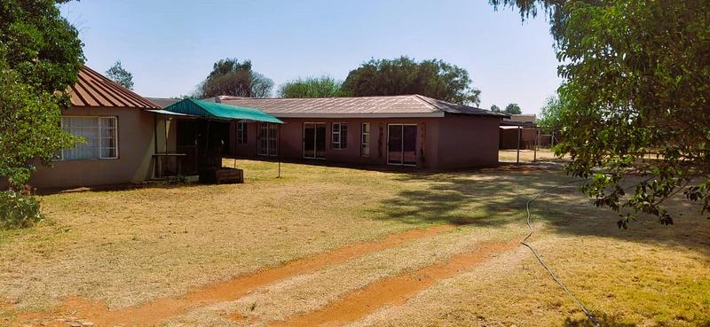 8 Bedroom Property for Sale in Groenvlei Free State